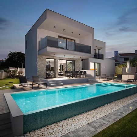 Villa Leola Liznjan Ngoại thất bức ảnh