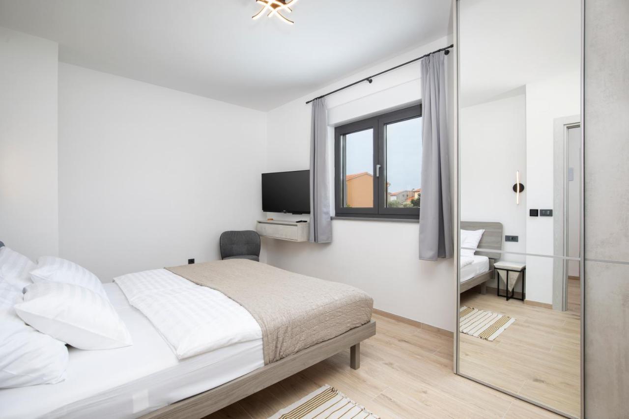 Villa Leola Liznjan Ngoại thất bức ảnh