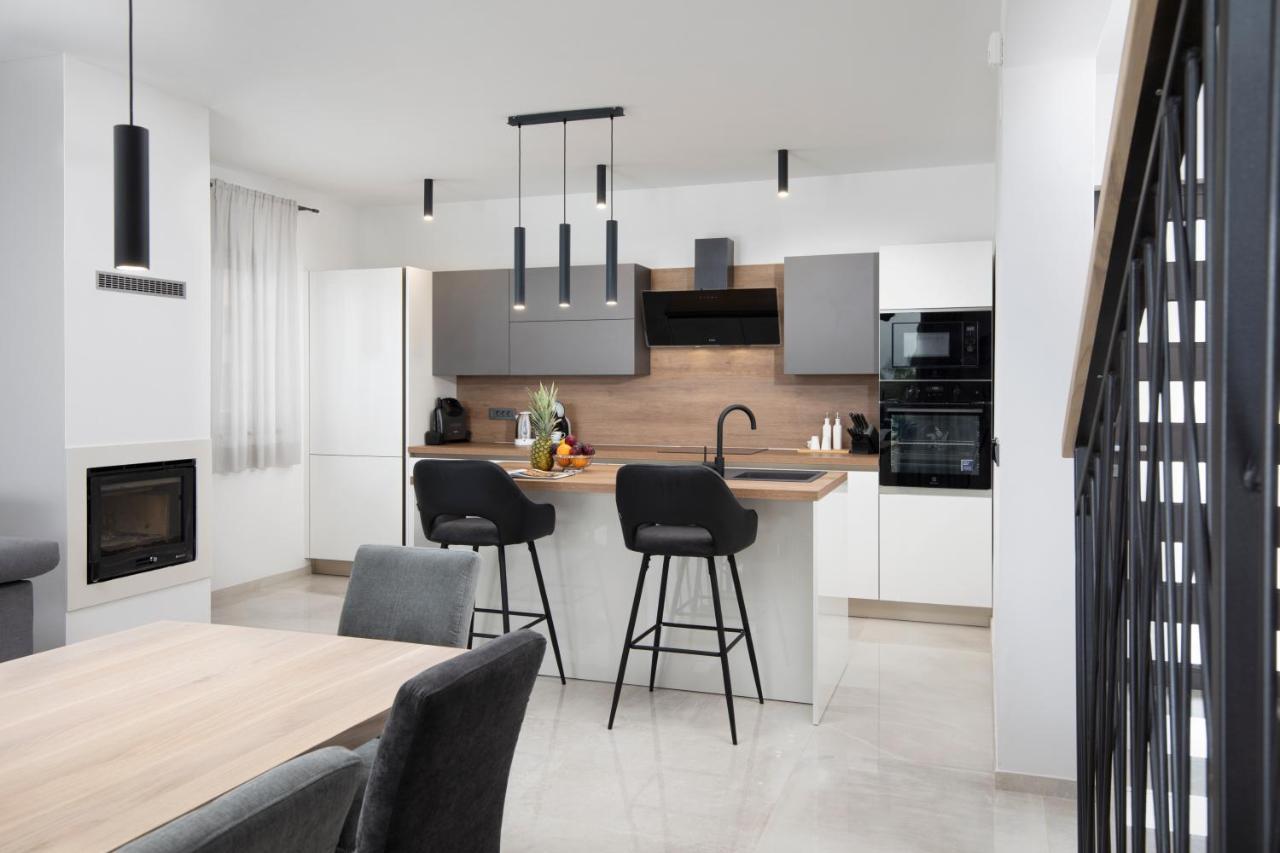 Villa Leola Liznjan Ngoại thất bức ảnh