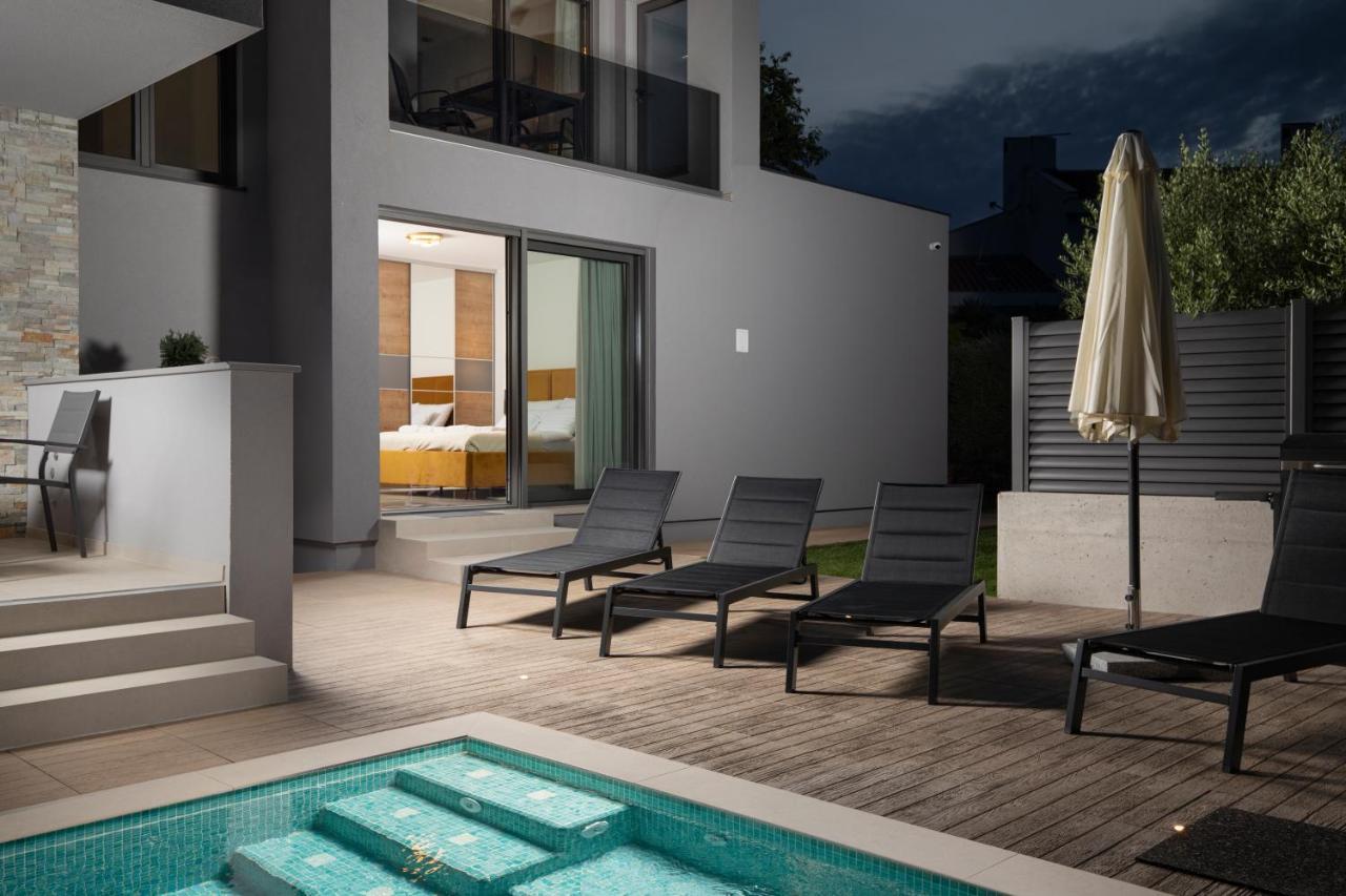Villa Leola Liznjan Ngoại thất bức ảnh