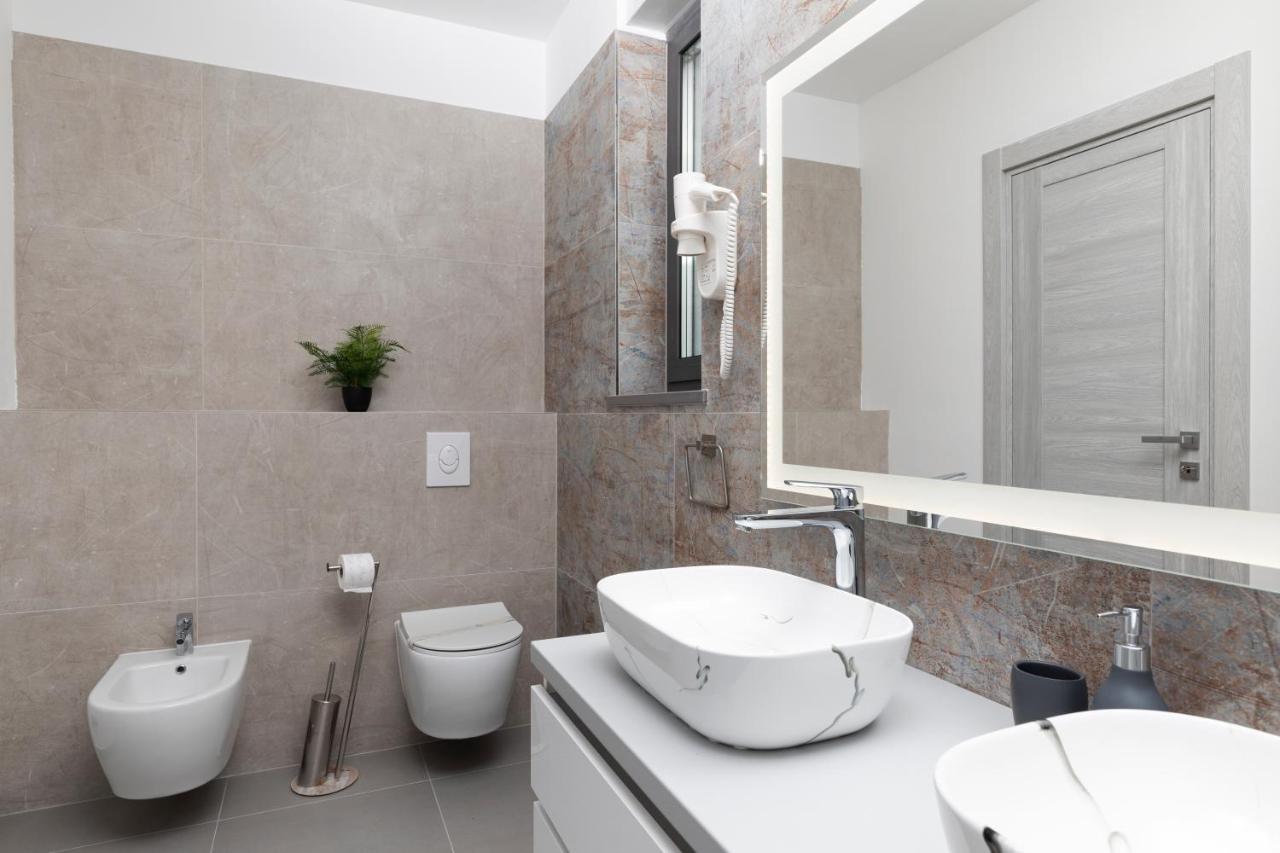 Villa Leola Liznjan Ngoại thất bức ảnh