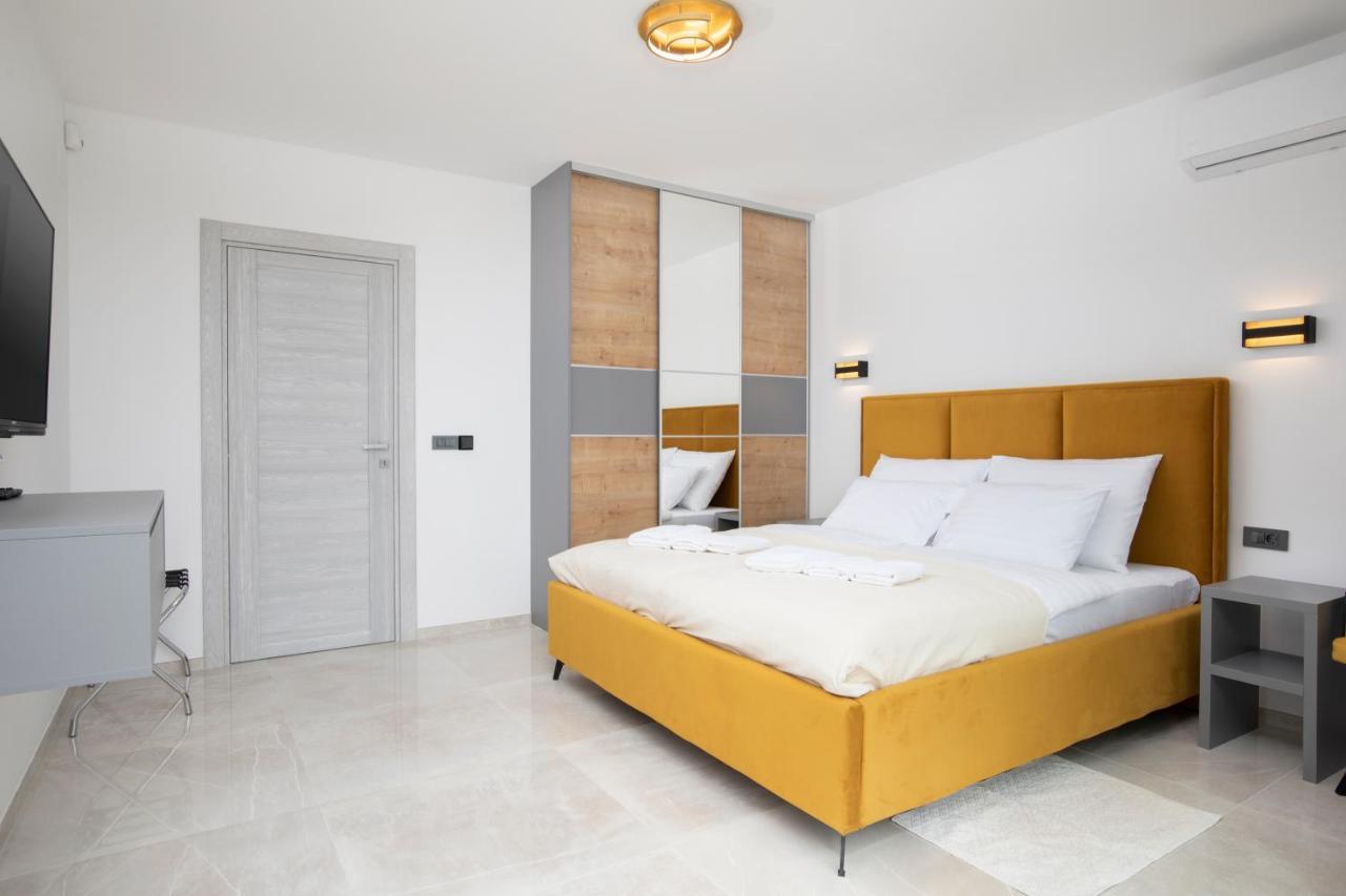 Villa Leola Liznjan Ngoại thất bức ảnh