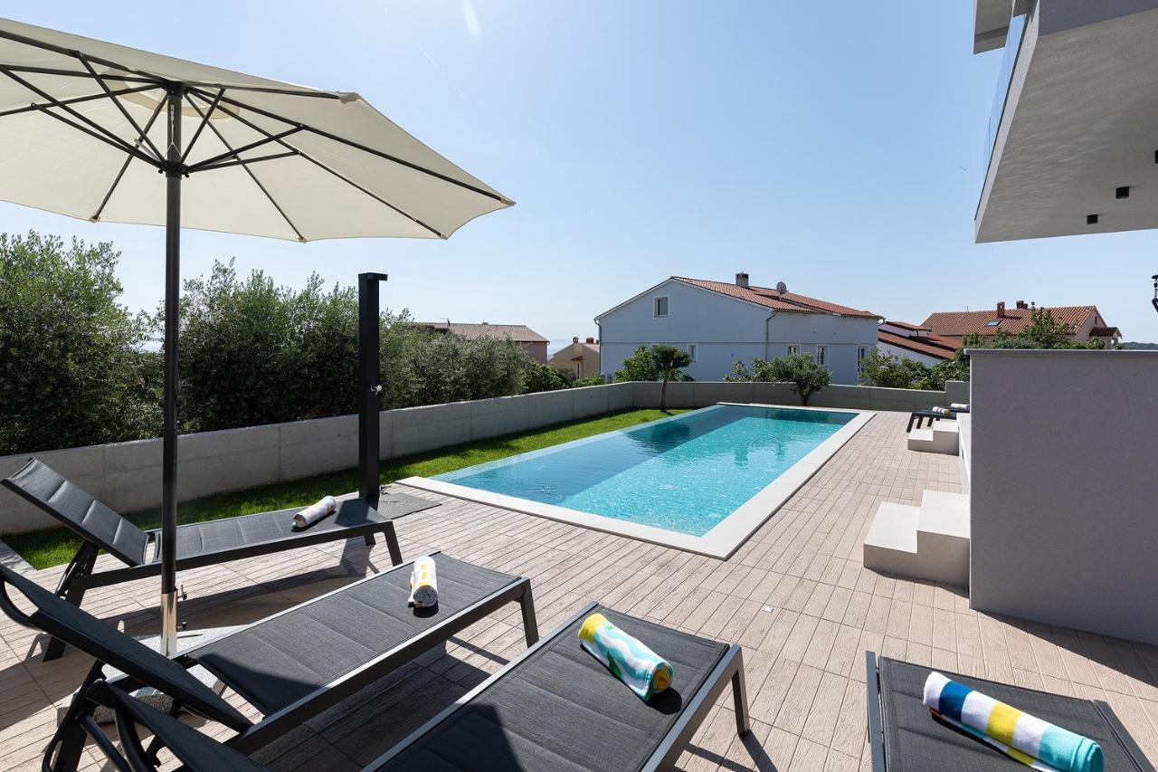 Villa Leola Liznjan Ngoại thất bức ảnh